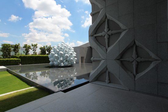 Museum of Contemporary Art MOCA